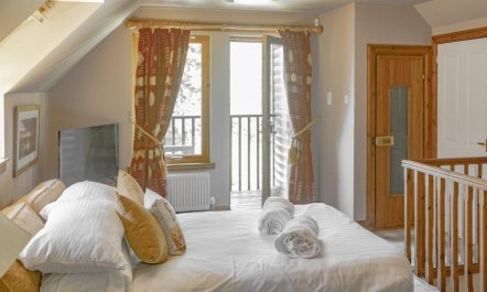 3 Bed in Loch Lomond 7