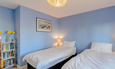 3 Bed in Camber 9