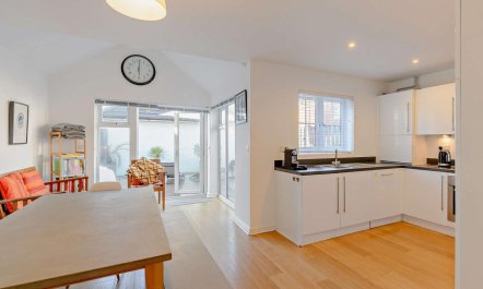 3 Bed in Camber 5