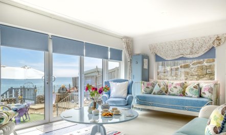 3 Bed in Bonchurch 1