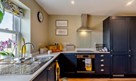 2 Bed in Richmond 7