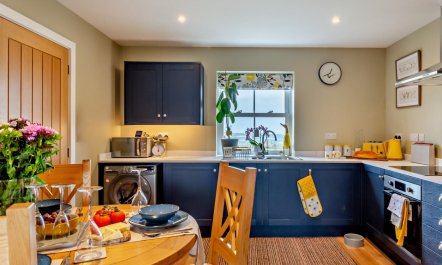 2 Bed in Richmond 3