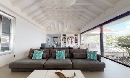 Colombier Contemporary