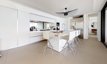 Colombier Contemporary 8