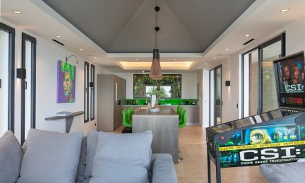 Gustavia in the Glass 2