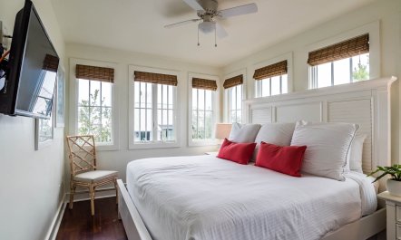 Breeze on Rosemary 8