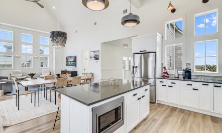 Coastal Comfort Island 6