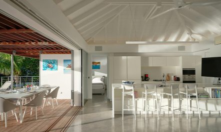 Lorient Bay Modern 9