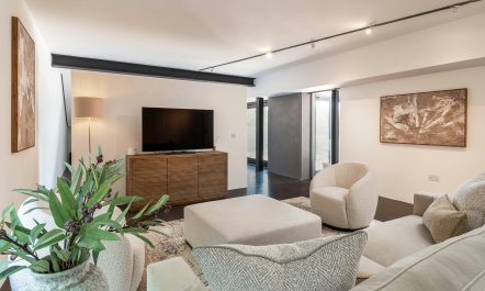 A Study in Green 8