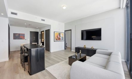 Miami Pearl 5