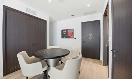 Miami Pearl 8