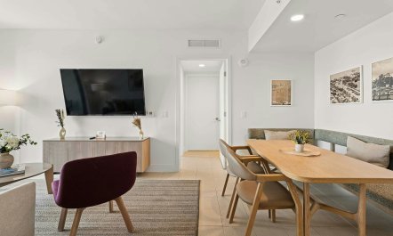 Bayfront in the Glass 5