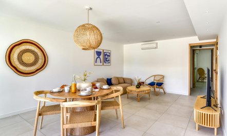 Granite & the Mediterranean 4