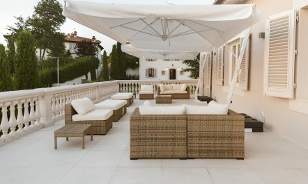 Weekend with the Medicis 2