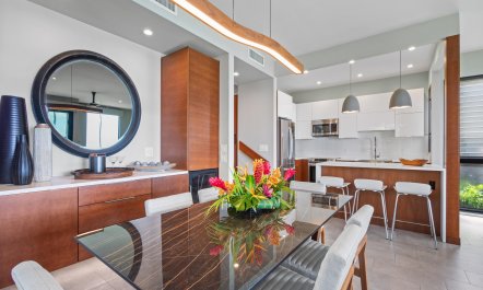 Pacific Breeze Retreat 9
