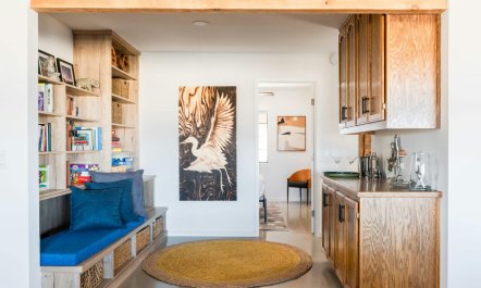 Retro Desert Retreat 7