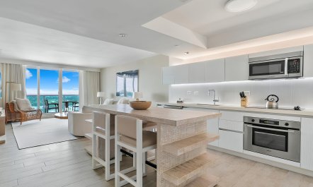 Maple & Miami Sky 7