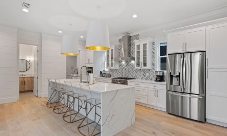 Marble & Seagrove 8