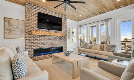 Seagrove & Spa 9