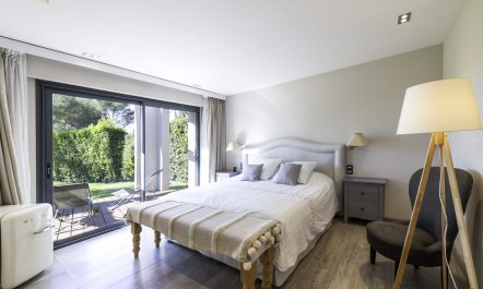 Serene Riviera 8