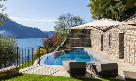 Fireplace & Como