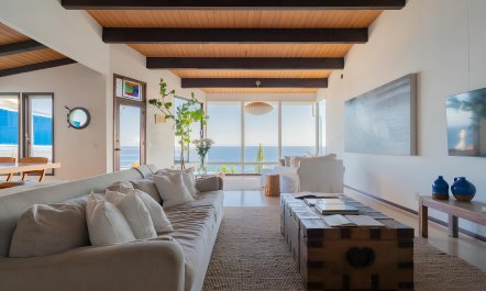 Pacific Through the Beams