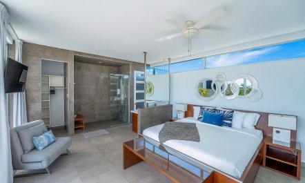 Long Bay Horizons 8