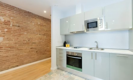 Vibrant Eixample Getaway 4