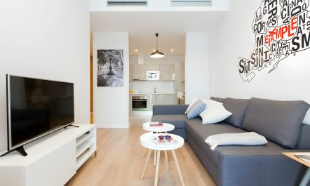 Vibrant Eixample Getaway
