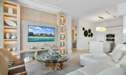 Palm & Linen 3