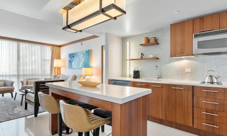 The Miami Modern 6