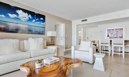 Maple & Miami Skyline 4
