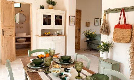 Figs & White Stone 4