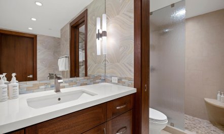 Paradise Shores 8