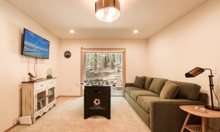 A Tahoe Lodge 4