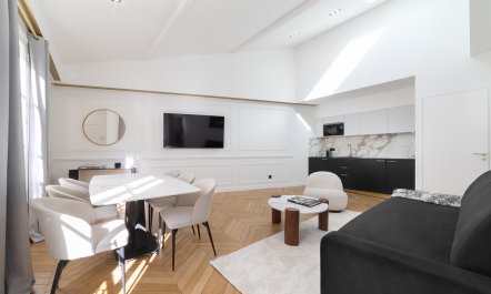 Parisian Sapphire 3