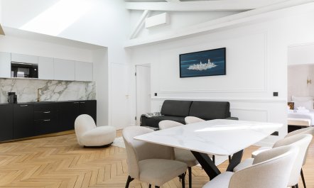 Parisian Sapphire 5