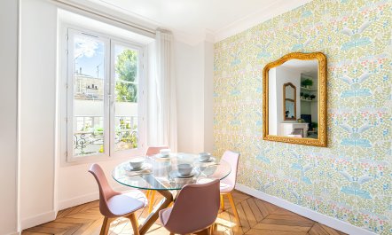 Parisian Ease 4