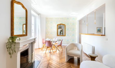 Parisian Ease 1