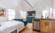 Hillcrest Sunlit 5