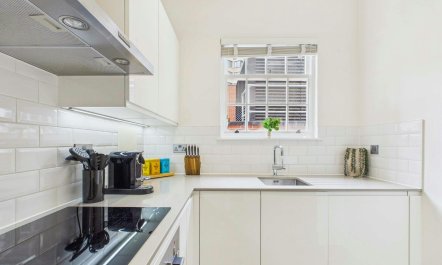 Bloomsbury Silk 7