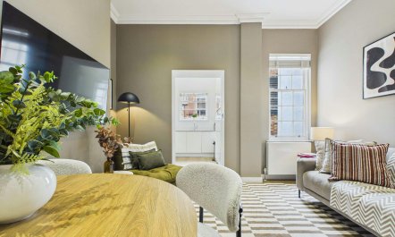 Bloomsbury Silk 5
