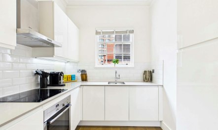 Bloomsbury Silk 8
