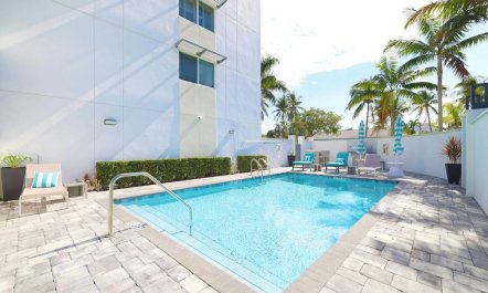 Boca & the Palms 1
