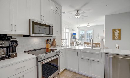 Coastal Corner Condo 6
