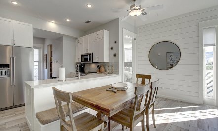 Coastal Corner Condo 4