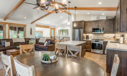 Pines & Kings Beach 4
