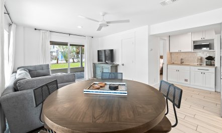 Lake & Leisure 5