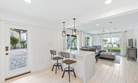 Lake & Leisure 8