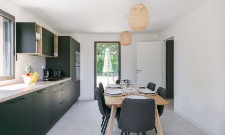 Sumptuous Simplicity 1